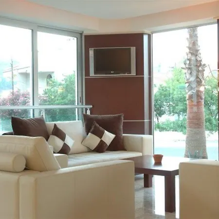 Hotel Royal Garden 3*